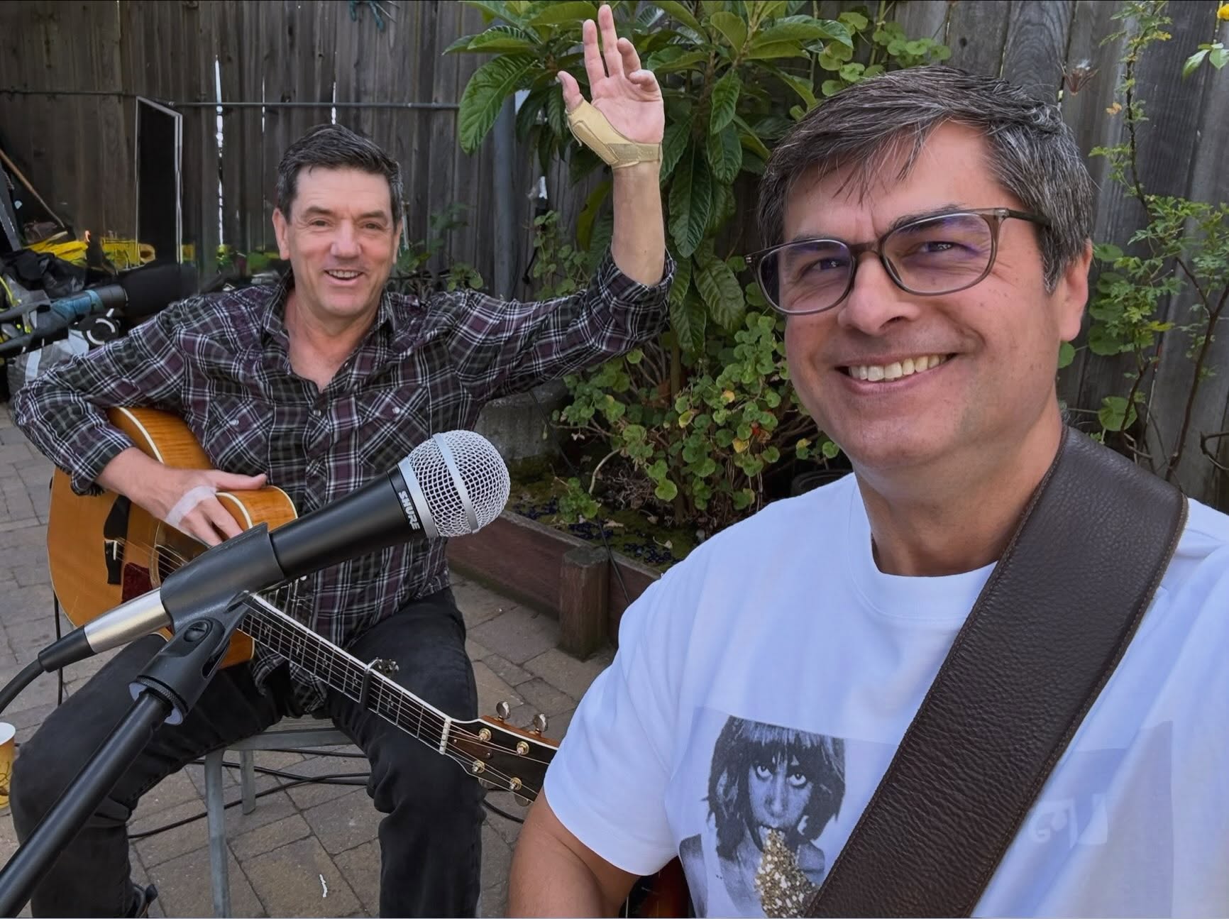 Kevin Beadles and Christopher Sommers performing at Si Si Caffè in Moraga, CA